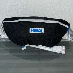 NWOT Hoka Black & White Waistpack Fanny Pack Bag Pockets Hiking Outdoor